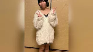 [FC2-PPV-4822674] I photographed a very energetic girl with a cute smile who looks younger than 22, and I was surprised by her occupation and lovely dimples.
