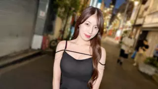 [SIRO-5603] She’s the epitome of an unattainable beauty! The moment our eyes meet, falling in love is inevitable♪ There’s a world where such a cute beauty even does a titjob!!! [First shoot] AV application via net → AV experience shooting 2497