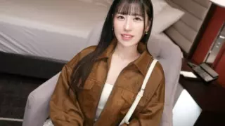 [SIRO-5638] Aspiring nursery teacher with a lovely smile! Debuts in AV inspired by a former AV actress influencer! Actor’s fingering makes her squirt massively, splattering the camera out of focus!