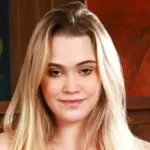 Chloe Rose